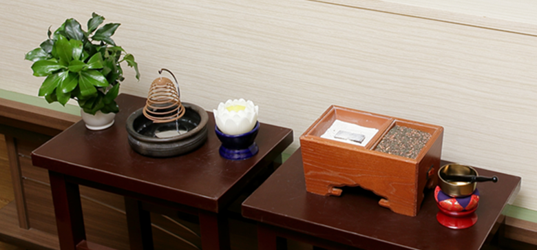 豊田市・岡崎市・安城市・刈谷市・高浜市・碧南市・西尾市での葬儀・葬式・家族葬なら「平安会館」。ご家族様のお気持ちに寄り添い、世界にたったひとつだけの「心に残るセレモニー」をご提供いたします。