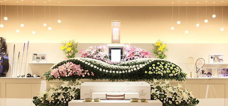 豊田市・岡崎市・安城市・刈谷市・高浜市・碧南市・西尾市での葬儀・葬式・家族葬なら「平安会館」。ご家族様のお気持ちに寄り添い、世界にたったひとつだけの「心に残るセレモニー」をご提供いたします。